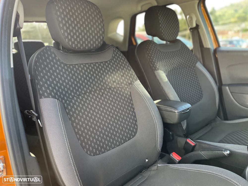 Renault Captur 0.9 TCE Exclusive - 11