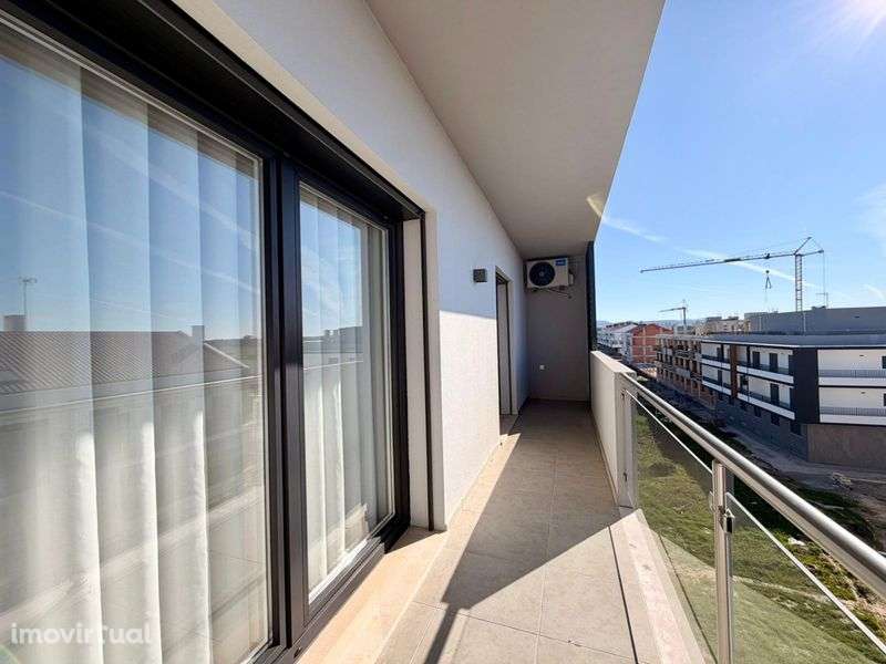 T3+1 duplex à venda na Urbanização Vale Flores – Pinhal Novo - Grande imagem: 3/8