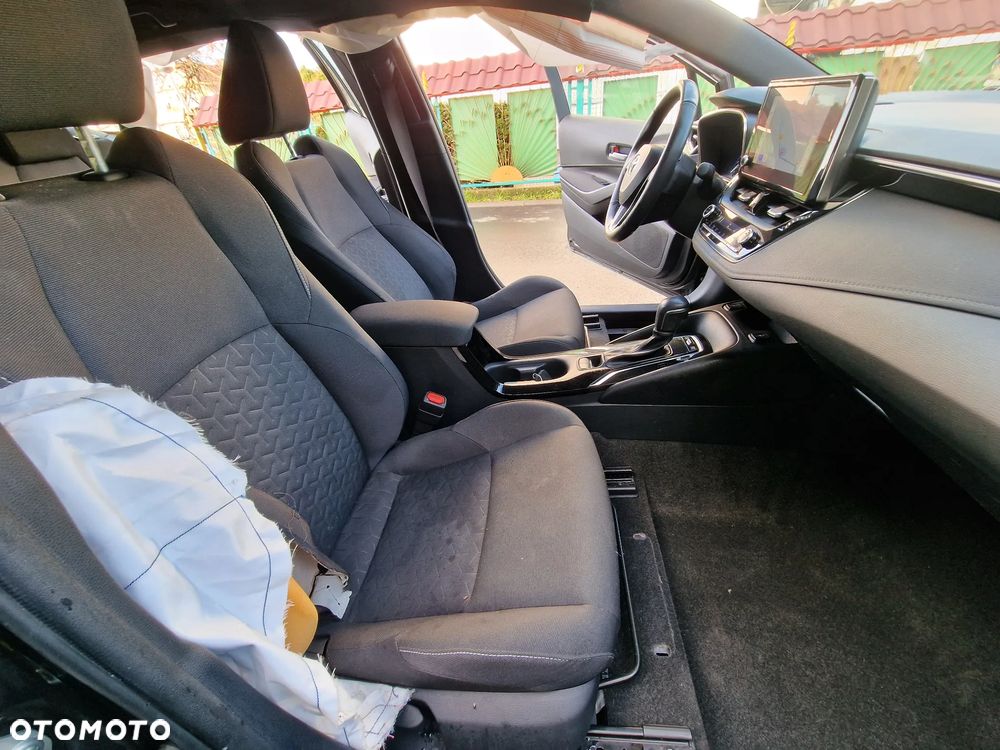 Toyota Corolla 1.8 Business Edition - 14