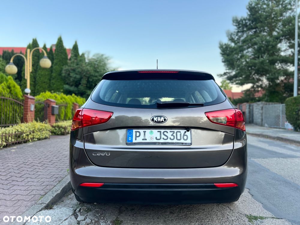 Kia Ceed 1.6 GDI Spirit - 11