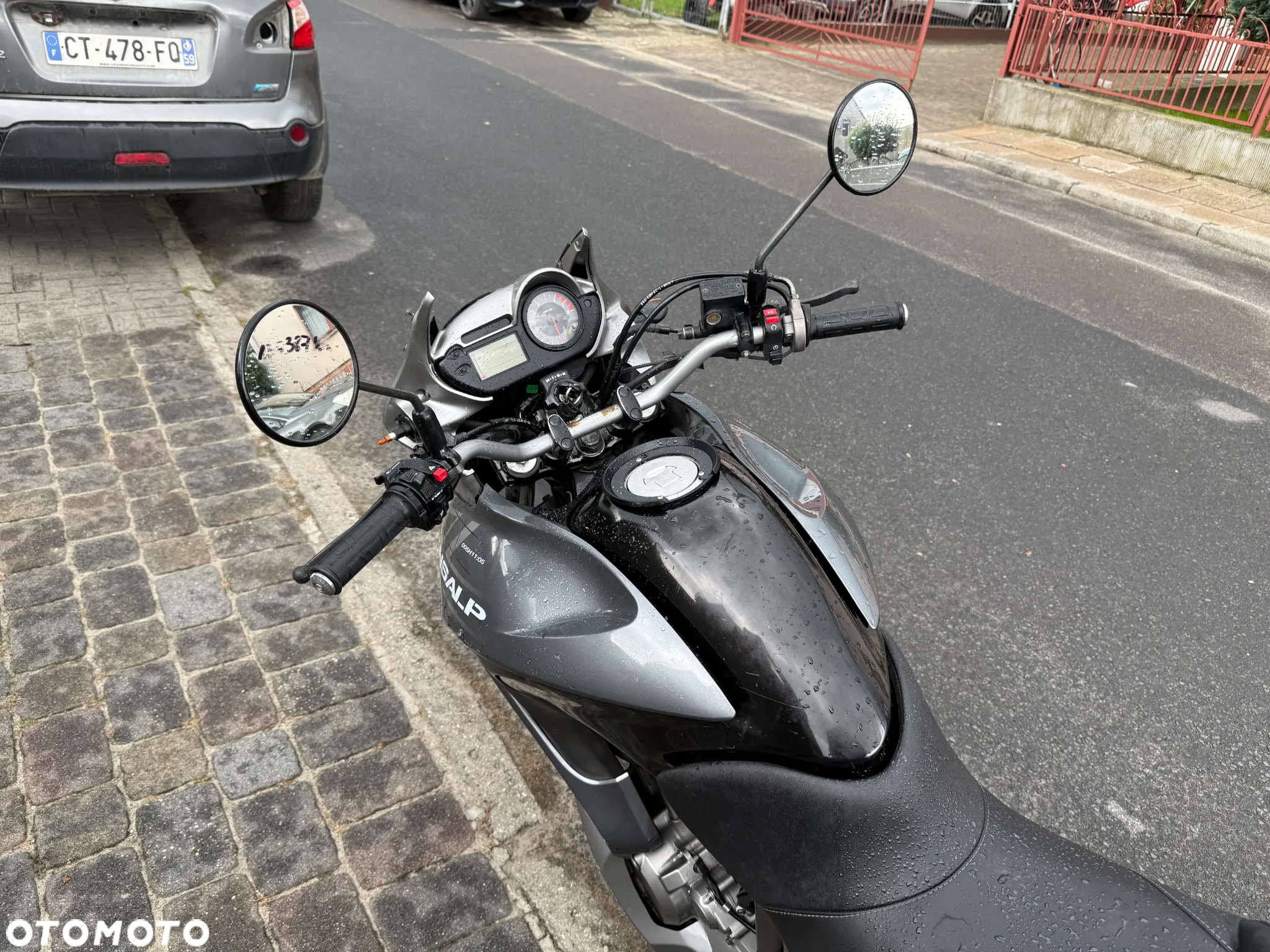 Honda Transalp - 9