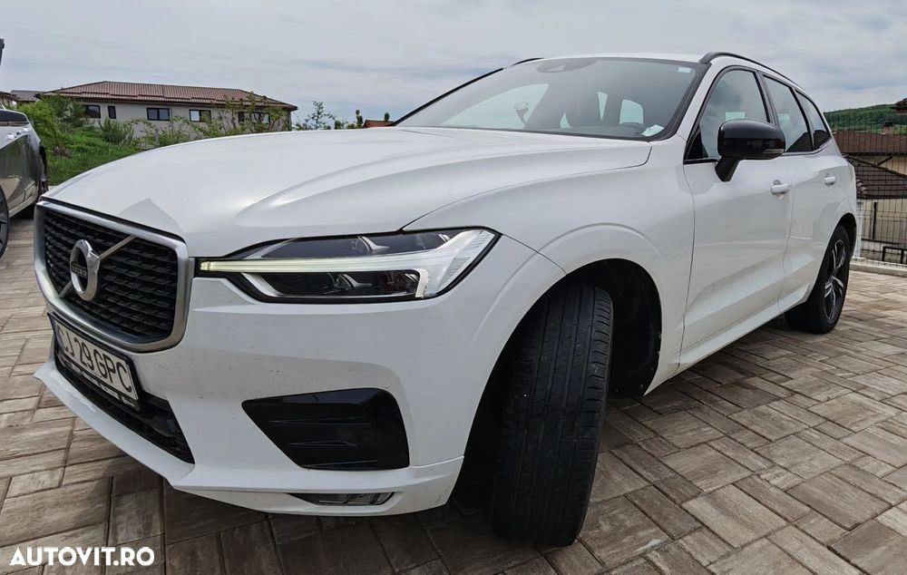 Volvo XC 60 B4 MHEV AWD R-Design - 2