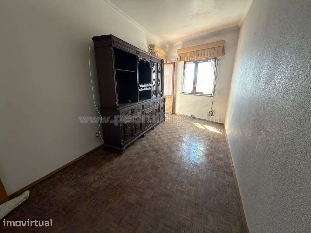 Apartamento T2 com lugar de estacionamento - Grande imagem: 2/15