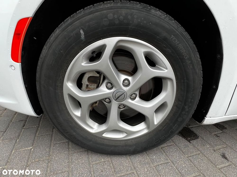 Chrysler Pacifica - 3