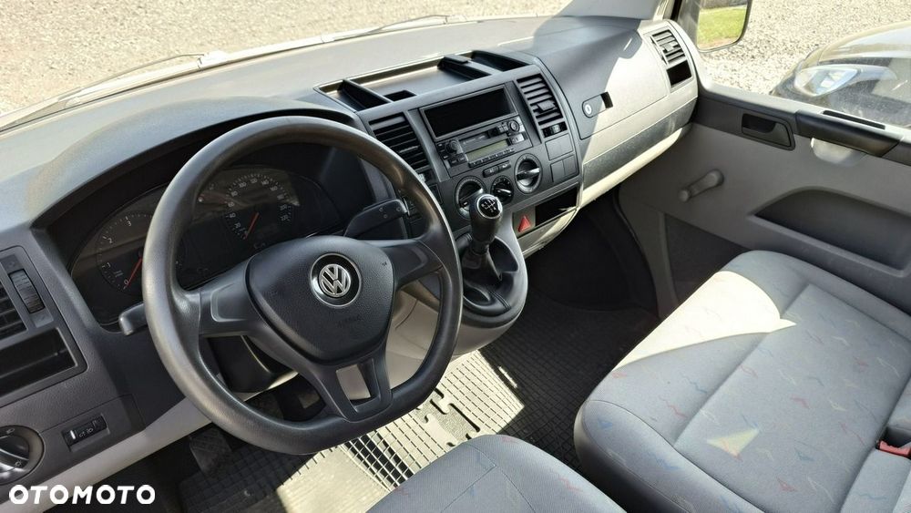 Volkswagen Transporter - 9