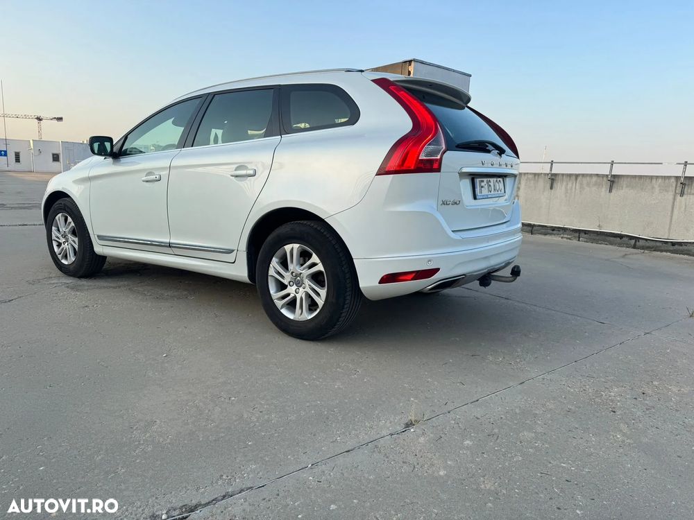 Volvo XC 60 D4AWD Kinetic - 4