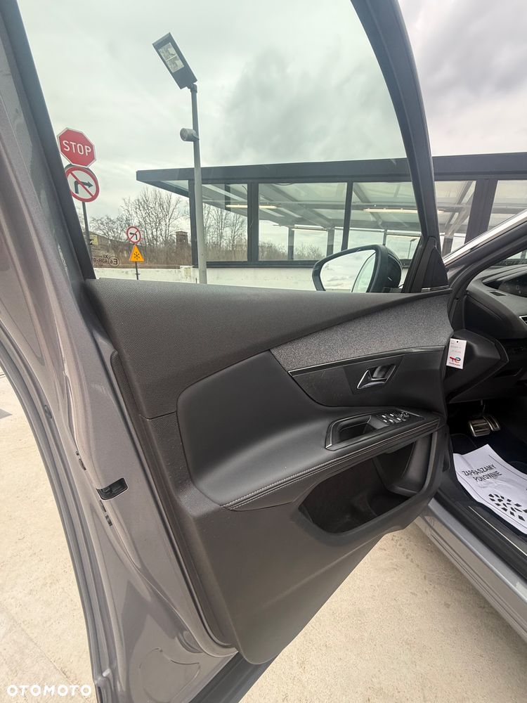 Peugeot 5008 1.6 PureTech GT Line S&S EAT8 - 18