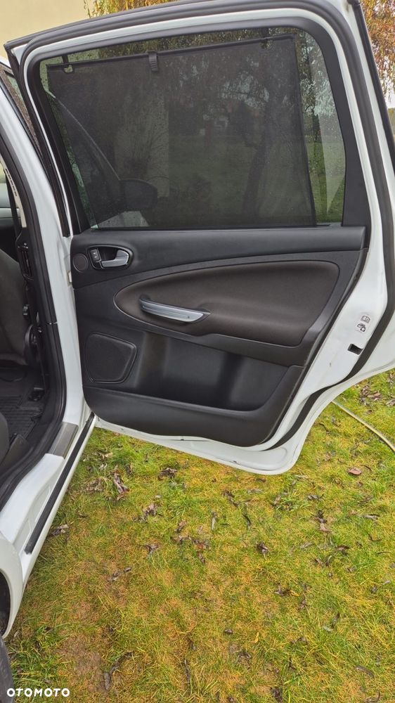 Ford S-Max 2.0 TDCi DPF Titanium - 25