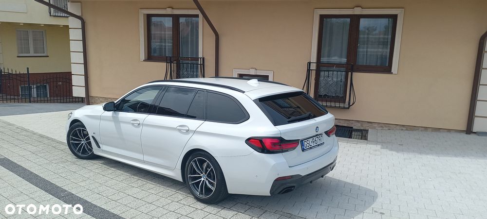 BMW Seria 5 520d M Sport - 33