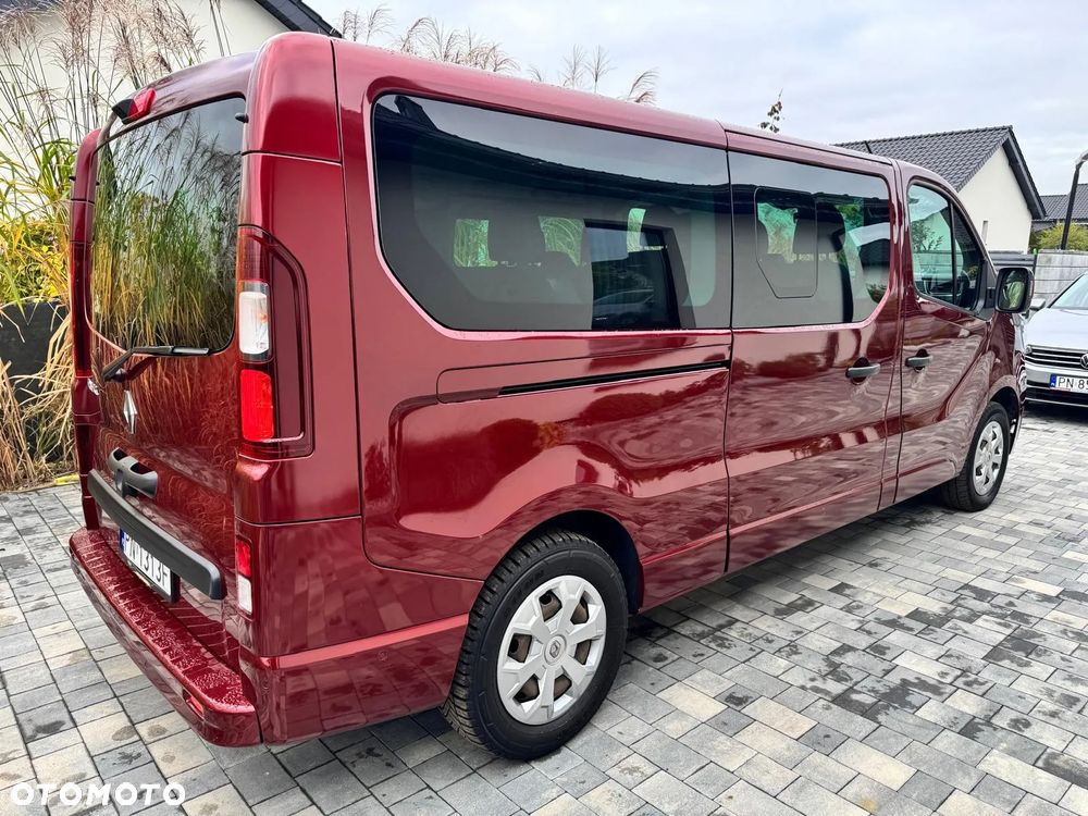 Renault Trafic 2022 photo 3