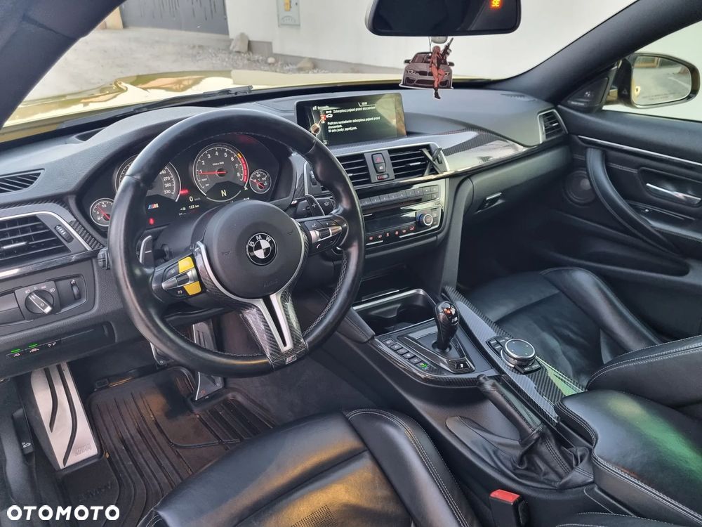 BMW M4 Coupe DKG - 8