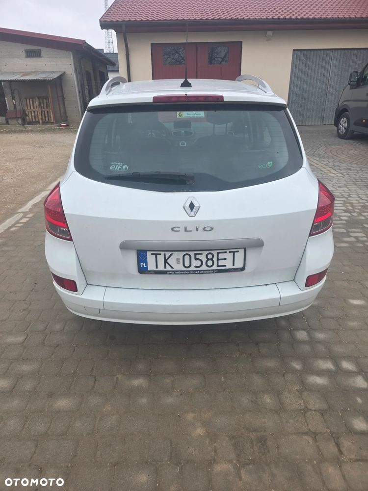 Renault Clio - 2