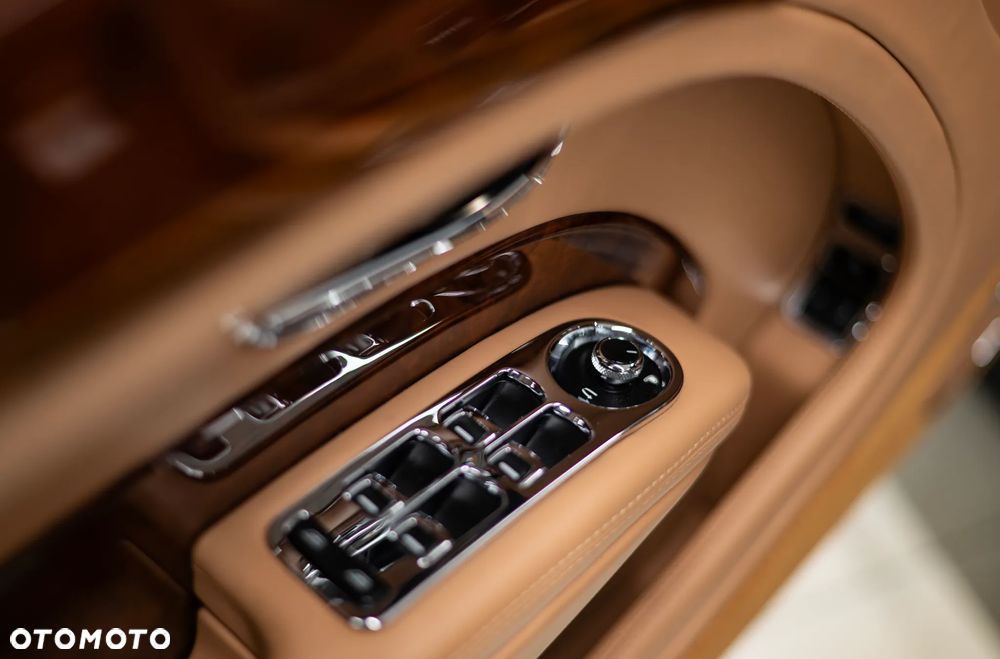 Bentley Mulsanne - 14
