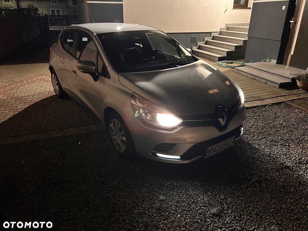 Renault Clio - 7