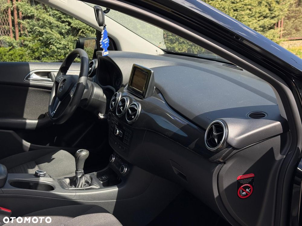 Mercedes-Benz Klasa B 180 CDI (BlueEFFICIENCY) - 26