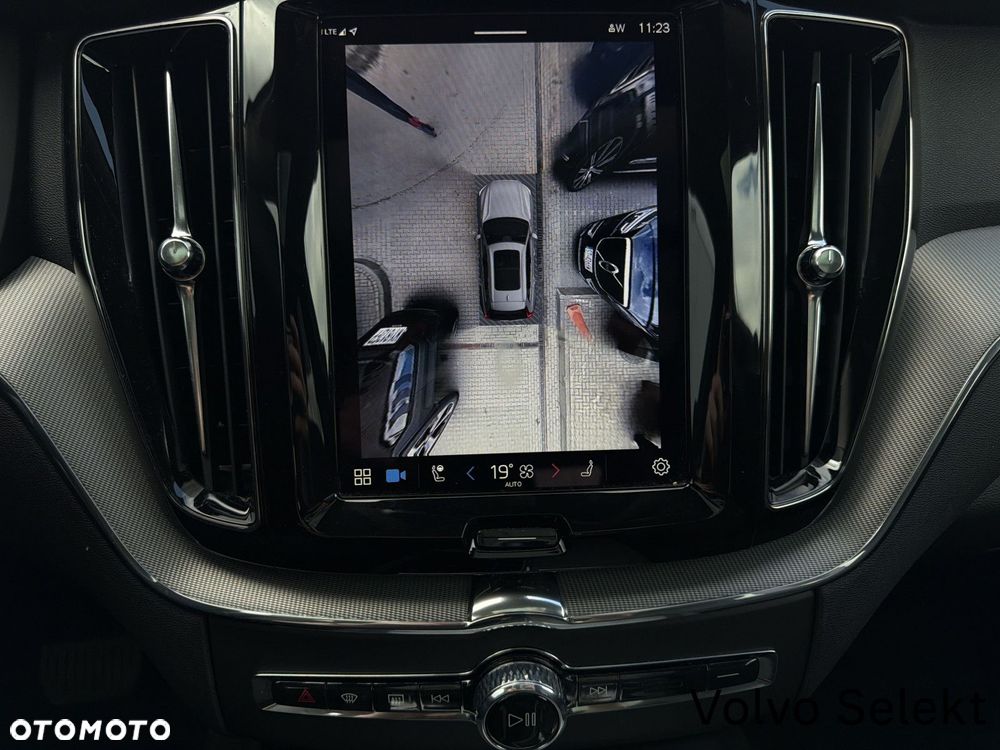 Volvo XC 60 - 21