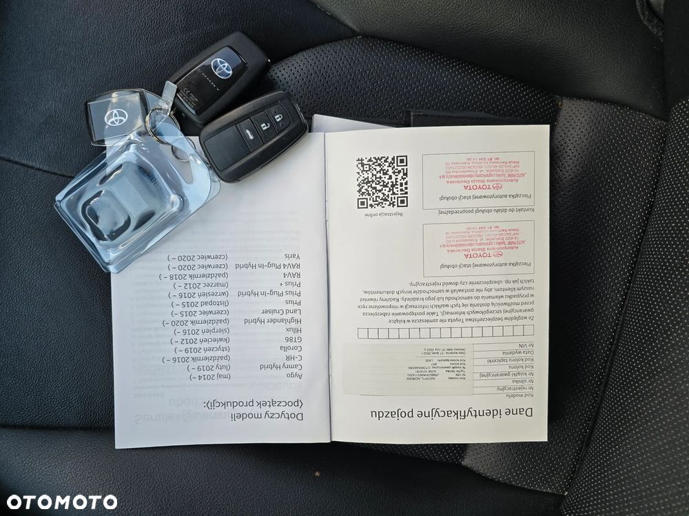 Toyota Camry 2.5 Hybrid Executive CVT - 32