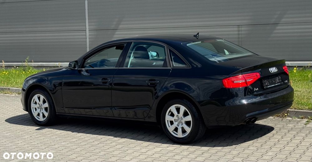 Audi A4 Limousine - 10