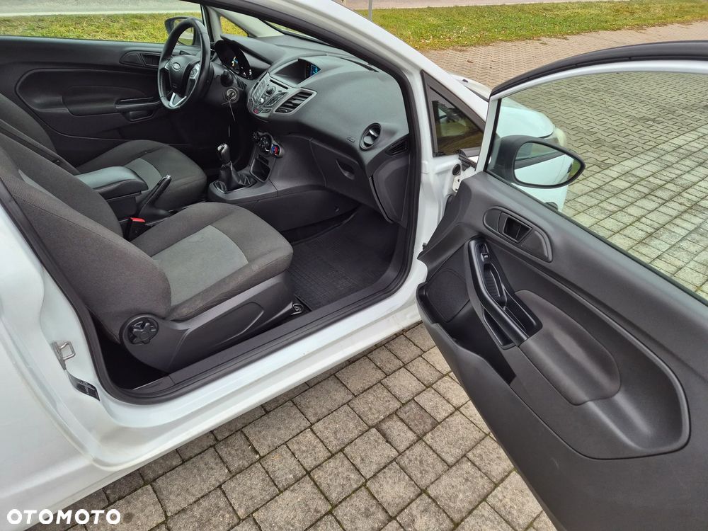 Ford Fiesta - 10