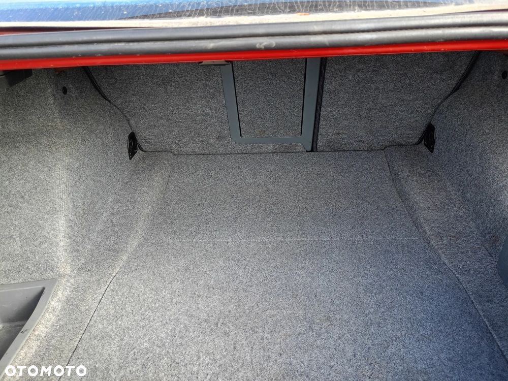 BMW Seria 3 318i Edition Lifestyle - 13