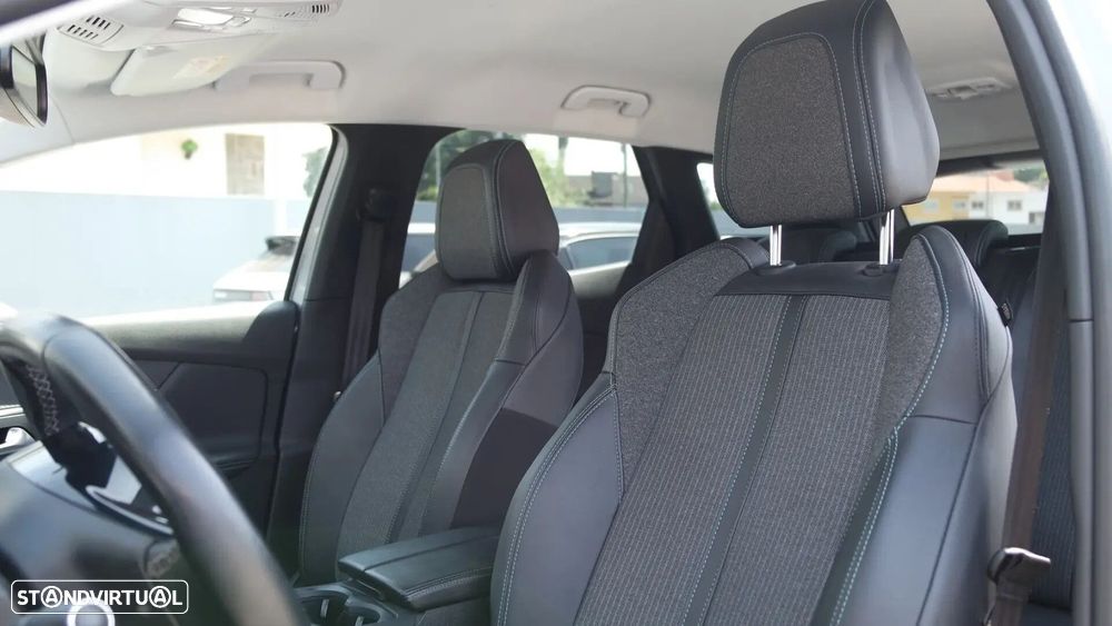 Peugeot 3008 1.5 BlueHDi Allure - 11