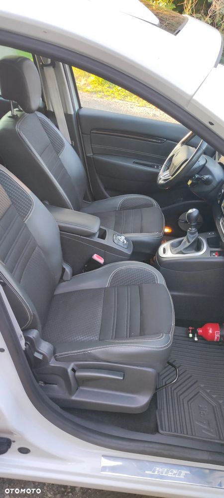 Renault Grand Scenic Gr 1.6 dCi Energy Bose Edition - 19