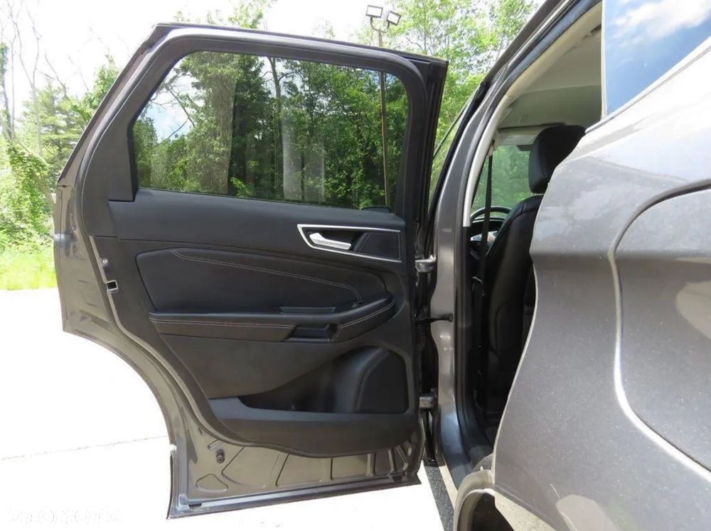 Ford Edge - 19