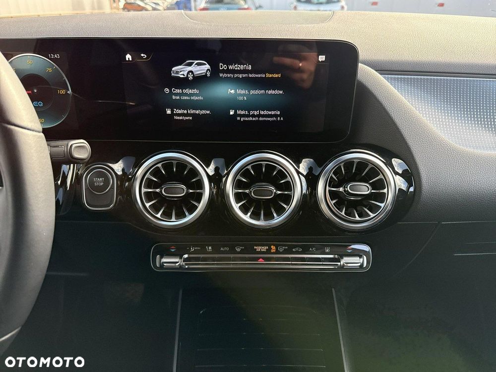 Mercedes-Benz EQA - 24