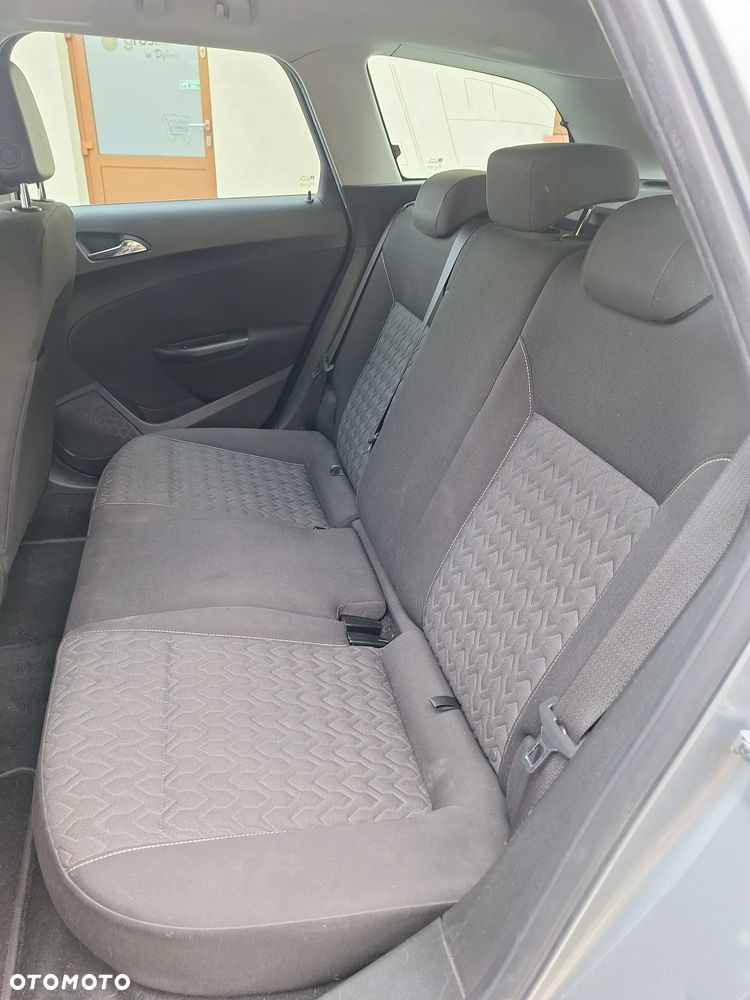 Opel Astra 2.0 CDTI DPF Active - 31