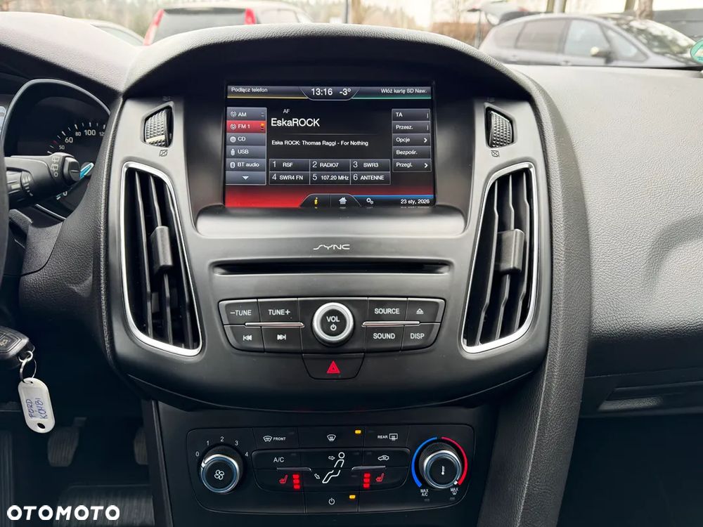 Ford Focus 1.0 EcoBoost Titanium - 14