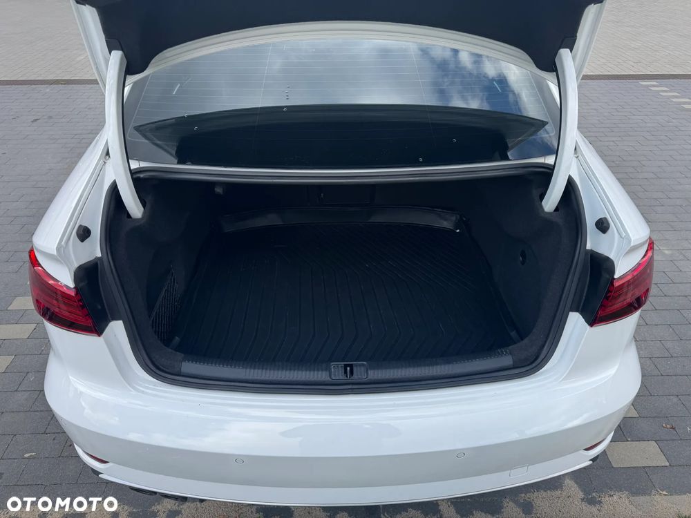 Audi A3 Limousine 2.0 TFSI quattro S tronic design - 10