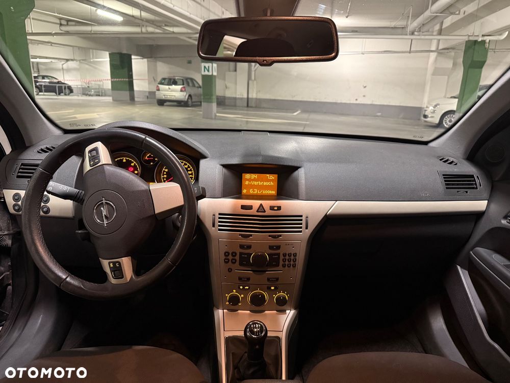 Opel Astra 1.7 CDTI DPF Cosmo - 8