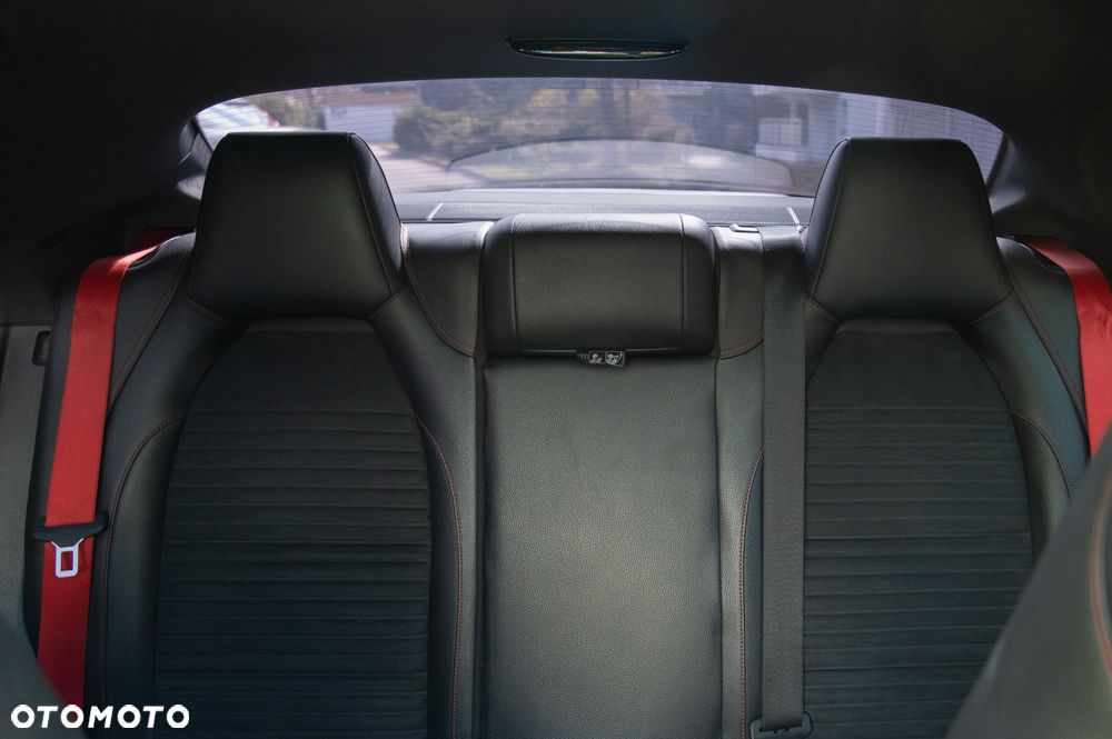 Mercedes-Benz CLA 45 AMG 4-Matic - 15