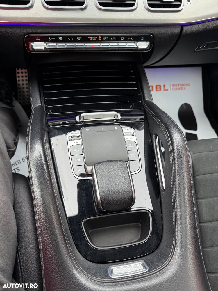 Mercedes-Benz GLE 300 d 4MATIC - 11