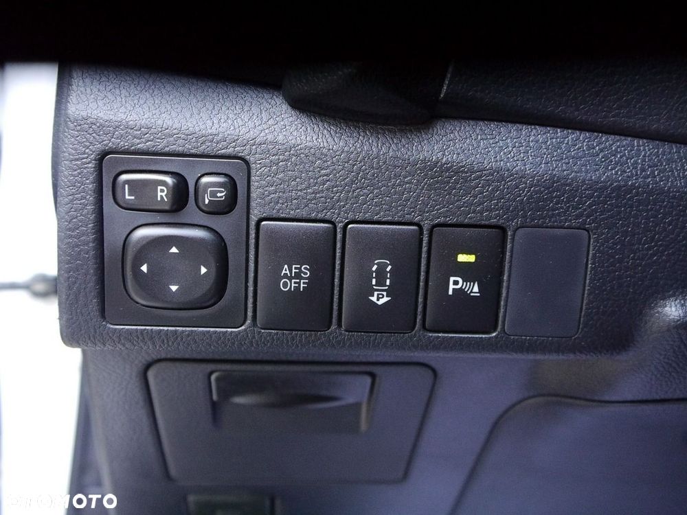 Toyota Auris - 33