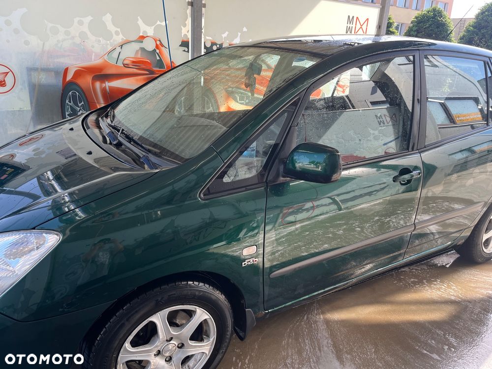 Toyota Corolla Verso 2.0 D-4D - 4