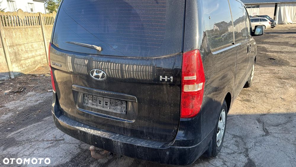 Hyundai H-1 Starex - 6