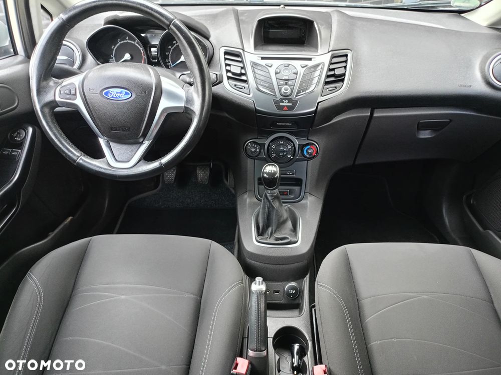 Ford Fiesta 1.25 Ambiente - 25