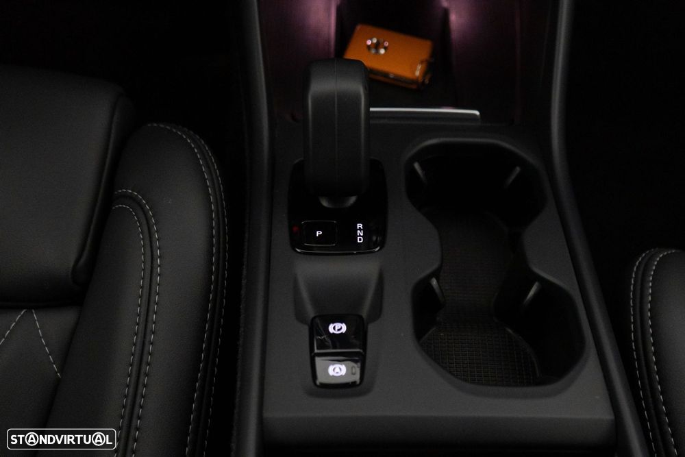 Volvo XC 40 1.5 T4 PHEV Plus Dark - 27