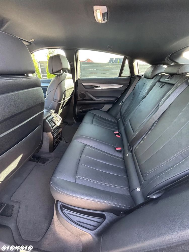 BMW X6 xDrive40d - 12