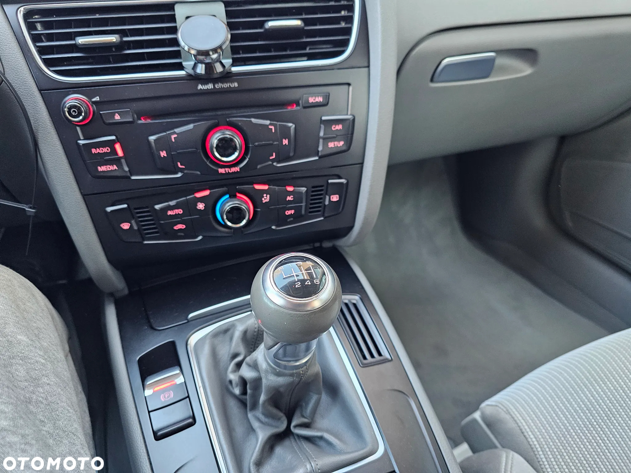 Audi A4 1.8 TFSI Attraction - 9
