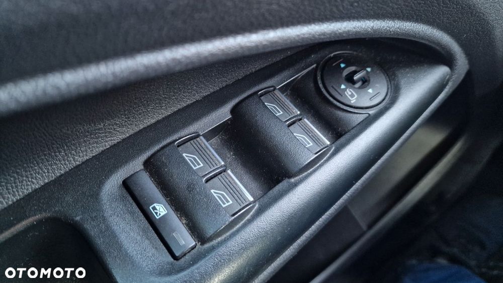 Ford Tourneo Connect Grand - 20