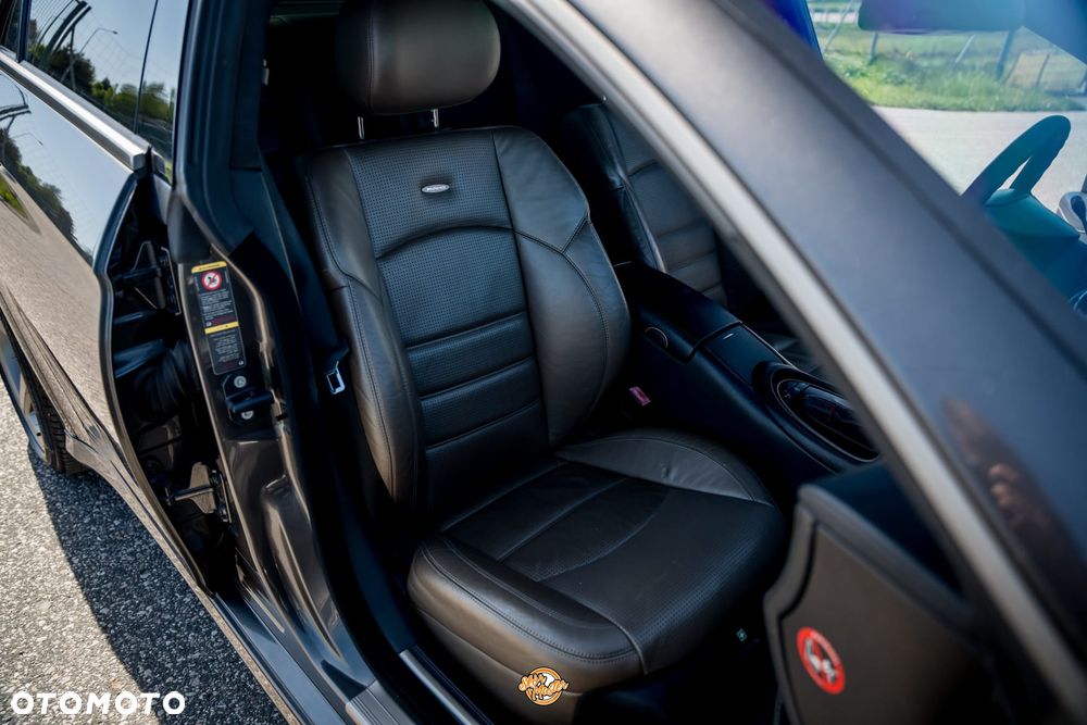 Mercedes-Benz CLS - 12