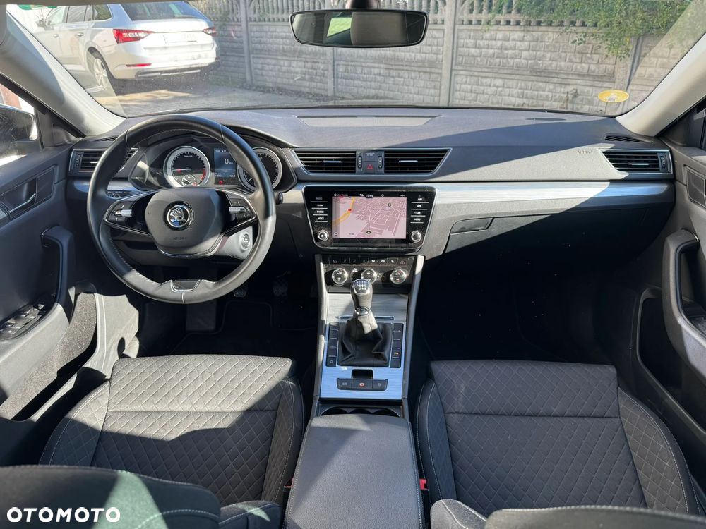 Skoda Superb 2.0 TDI Ambition - 9