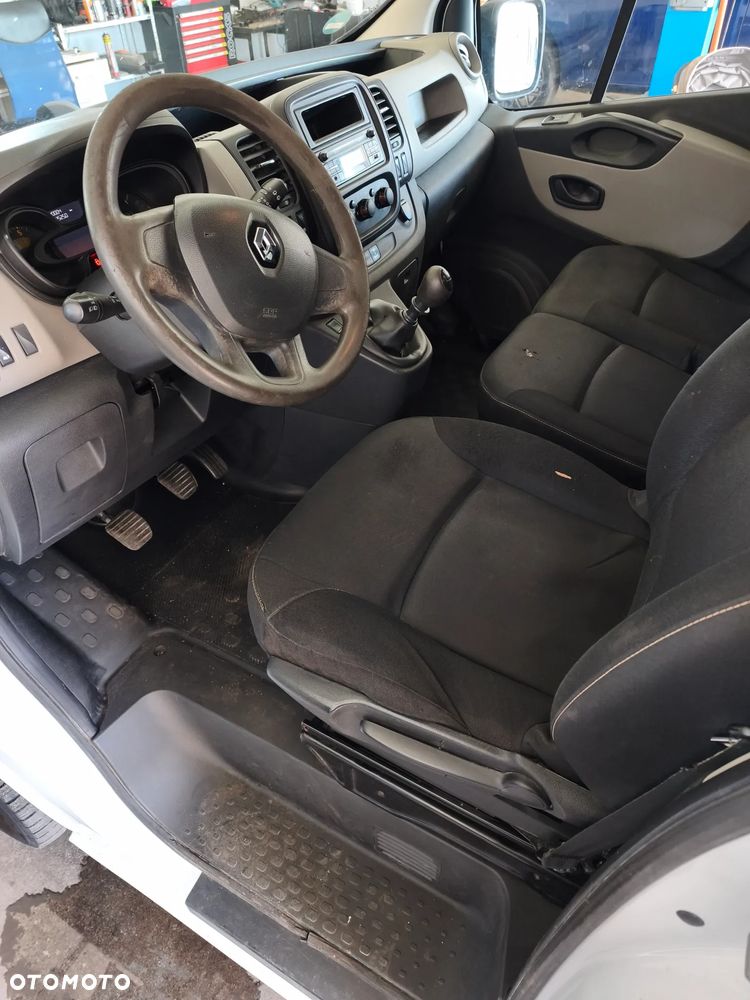 Renault Trafic - 17