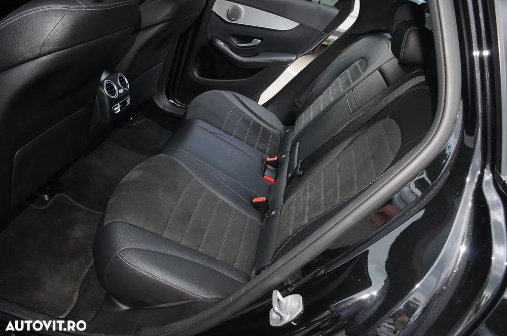 Mercedes-Benz GLC 220 d 4MATIC 9G-TRONIC AMG Line Plus - 36