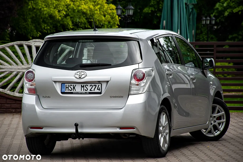 Toyota Verso 1.8 Premium 7os - 8