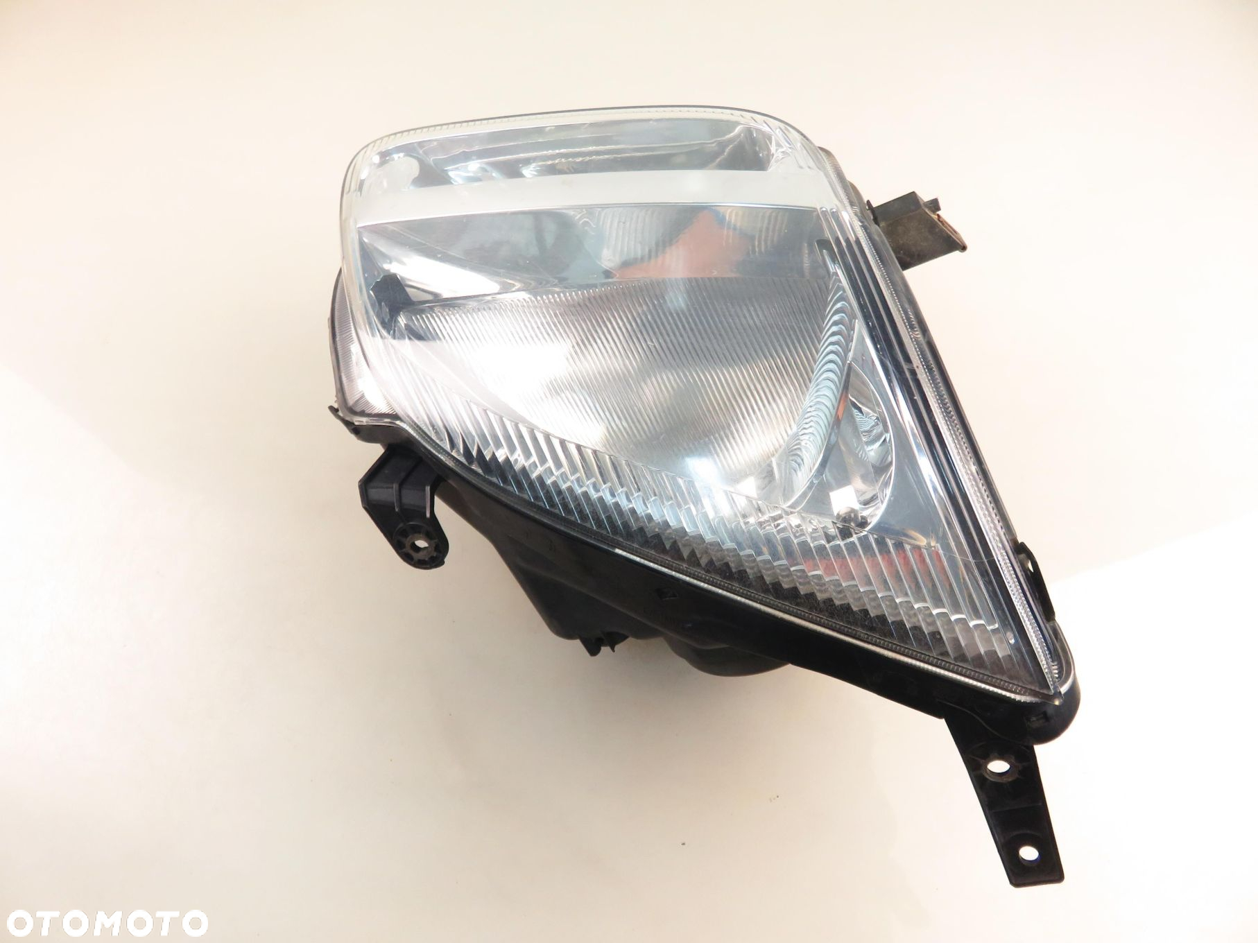 LAMPA PRAWA PRZEDNIA SUBARU JUSTY III (G3X) - 11