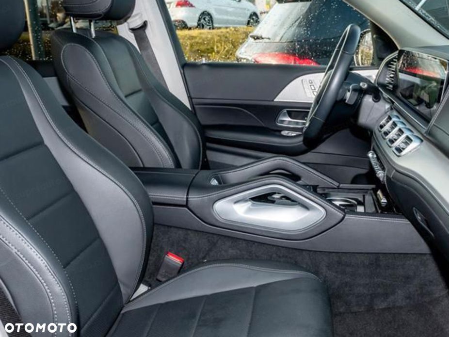 Mercedes-Benz GLE 300 d mHEV 4-Matic AMG Line - 8