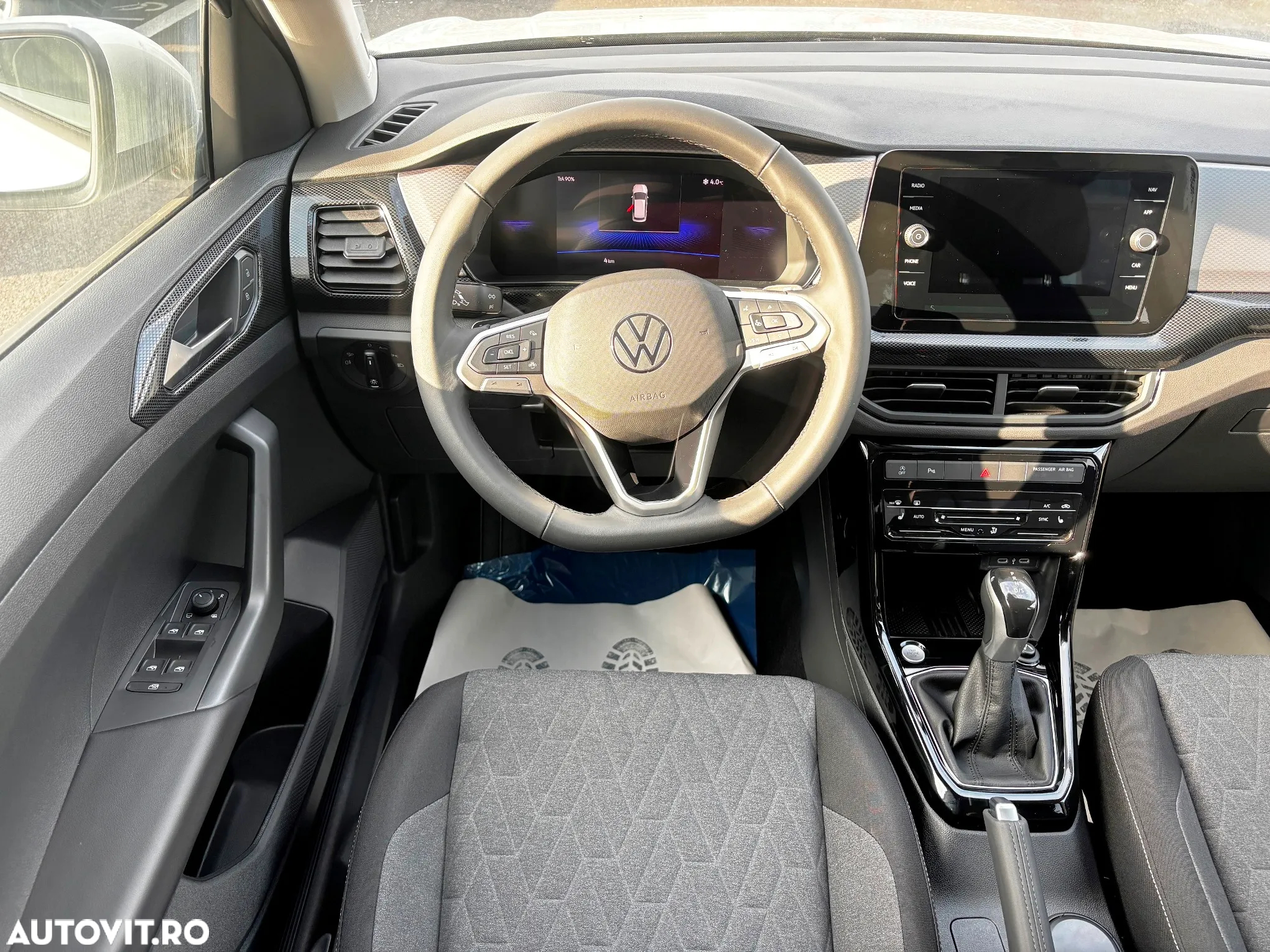 Volkswagen T-Cross 1.0 TSI DSG Advanced - 8